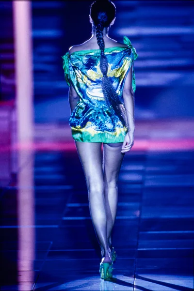 Look 24